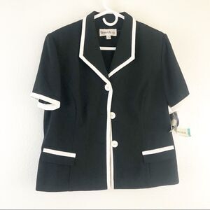 Danny & Nicole short Sleeve black & white blazer size 16P